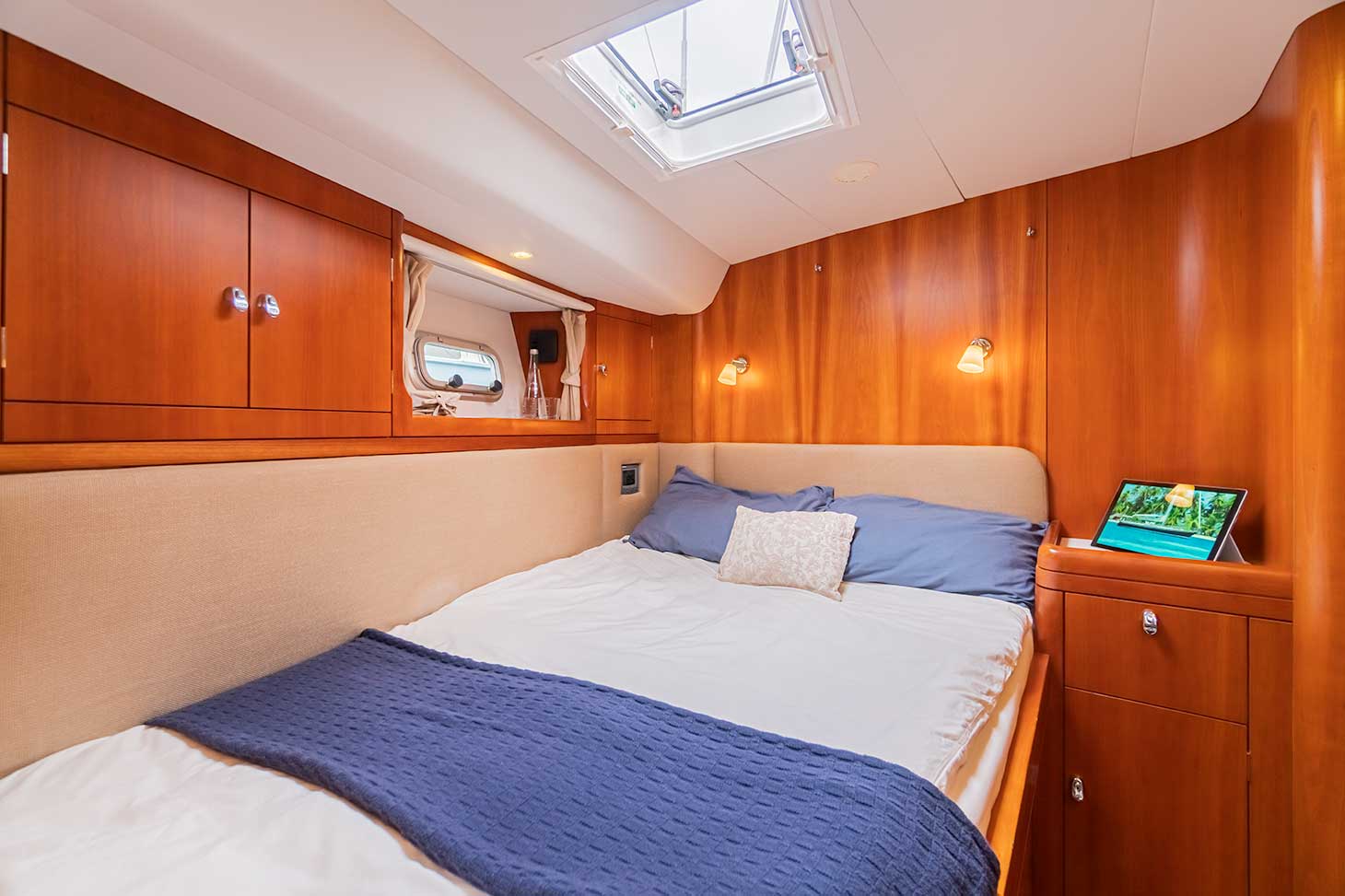 Skyelark 2 Starboard Double Cabin